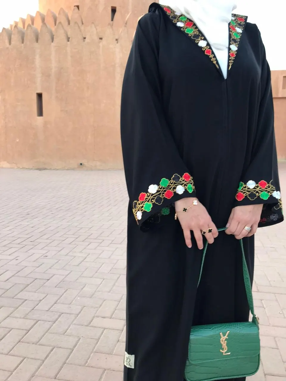National Day Abaya image 2